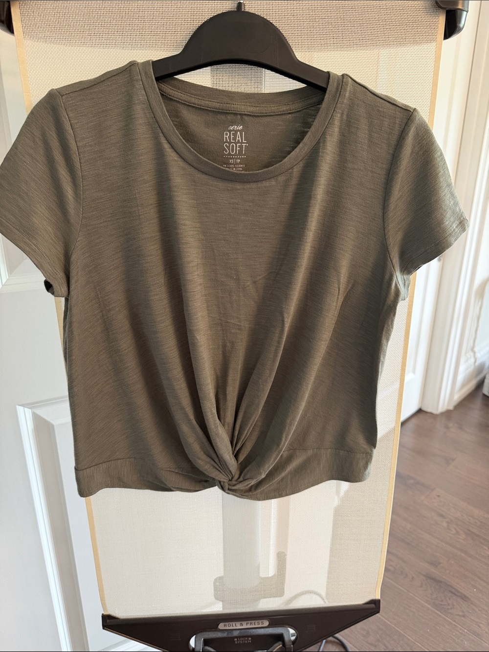 Aerie Cropped T-shirt with Twist